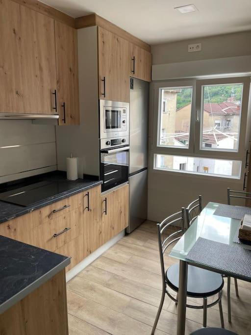 Adoracte 4 Mieres Apartamentos Zewnętrze zdjęcie